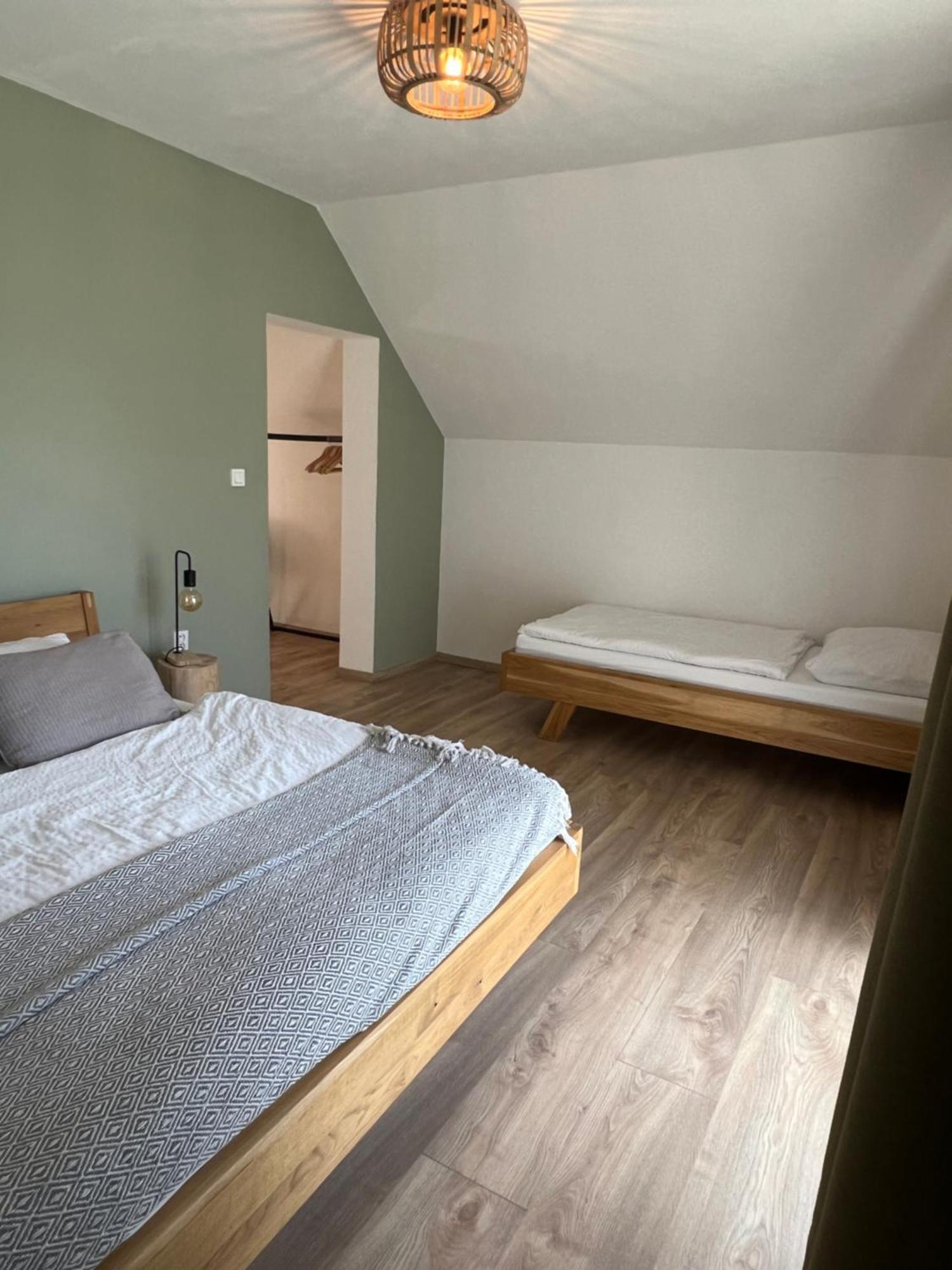 Villa Vila Dvorecna à Loučovice Extérieur photo